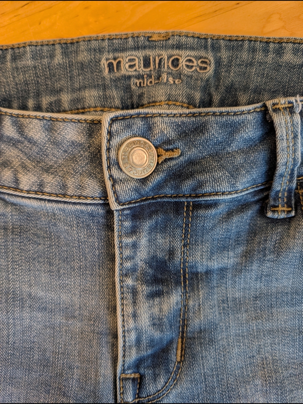 Maurices Mid-Rise Light Blue Denim Capri Jeans